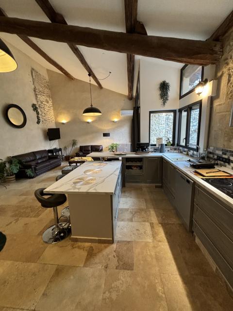 Location appartement T6 Eyragues - Photo 3