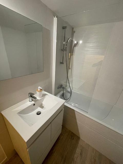 Location appartement T3 Marseille 08 - Photo 4
