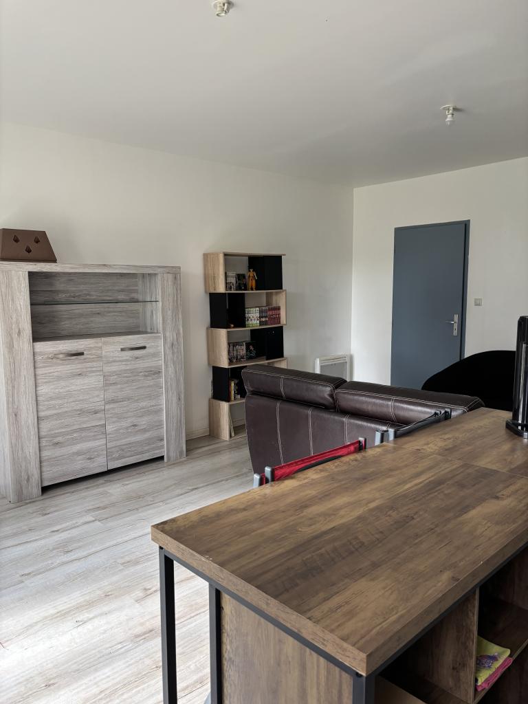 Location chambre Ballan Mire - Photo 1