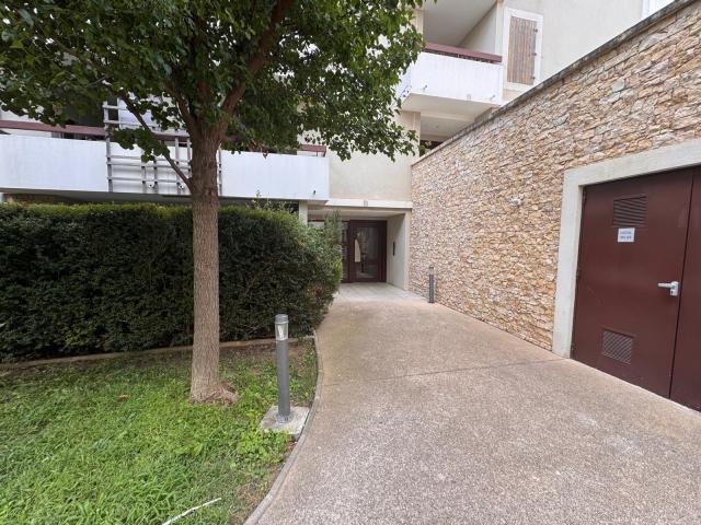 Location studio Marseille 14 - Photo 2