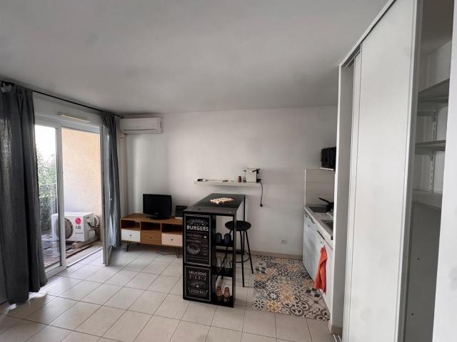 Location studio Marseille 14 - Photo 3