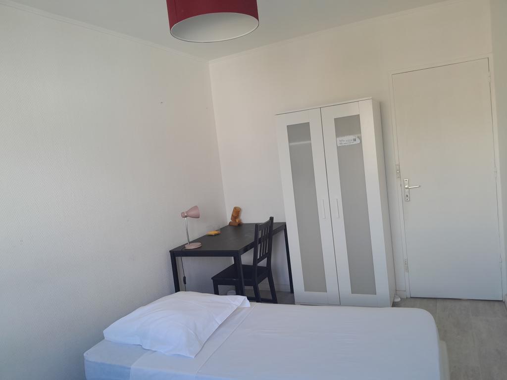Location chambre Vaulx en Velin - Photo 2