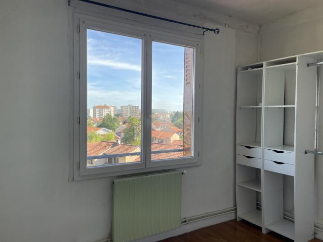 Location appartement T3 Bron - Photo 10