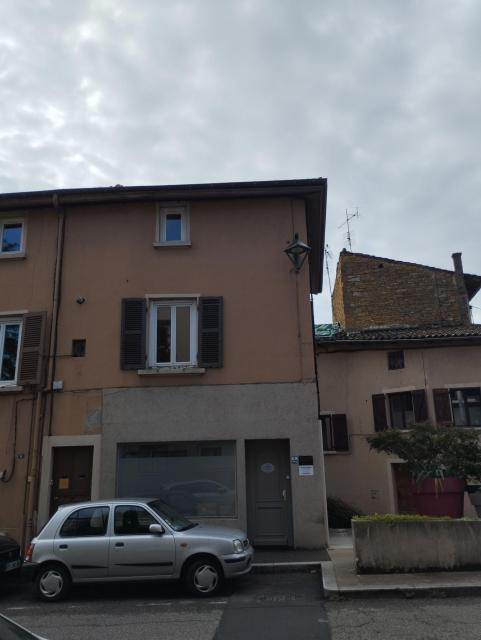 Location appartement T2 Couzon au Mont d'Or - Photo 1