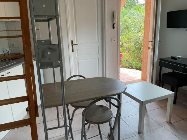 Location studio St Clement de Riviere - Photo 6