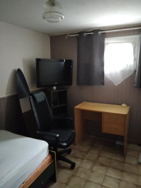 Location chambre Beaucouze - Photo 2