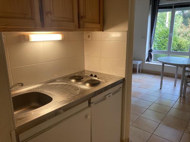 Location studio St Denis en Val - Photo 6