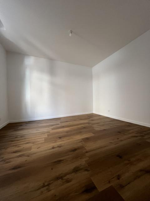 Location appartement T2 La Madeleine - Photo 2