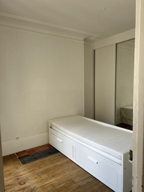 Location appartement T2 Paris 18 - Photo 3