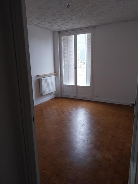 Location appartement T2 Sassenage - Photo 4