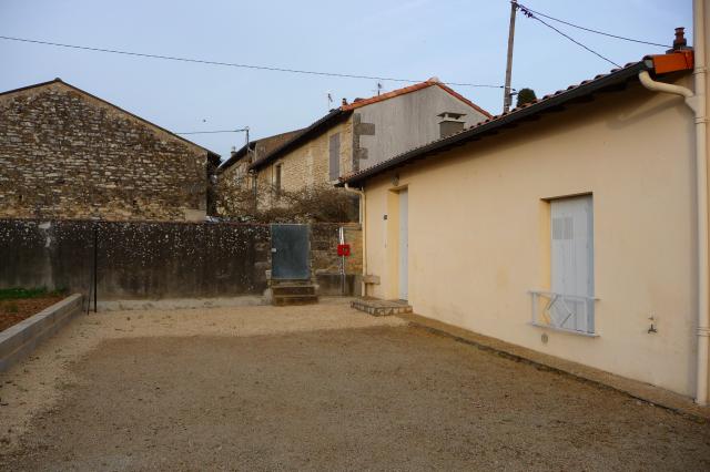 Location maison F2 Poitiers - Photo 5