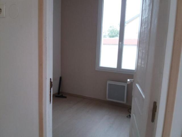 Location maison F2 Thouars - Photo 5
