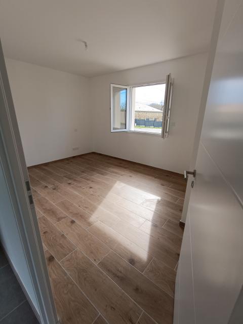 Location maison F5 Civrac de Blaye - Photo 2