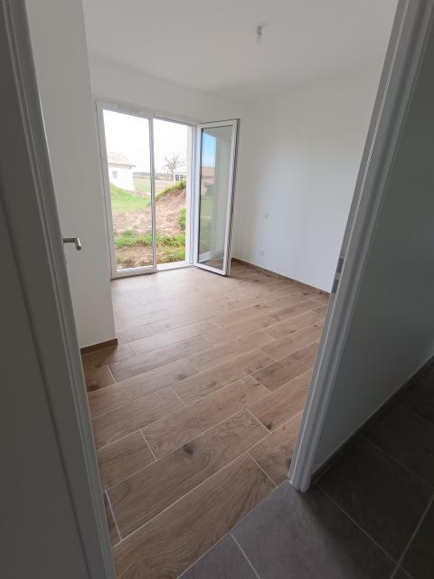 Location maison F5 Civrac de Blaye - Photo 3