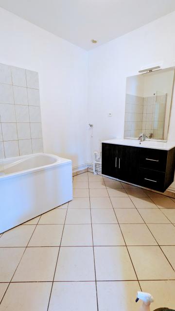 Location appartement T4 Golbey - Photo 5