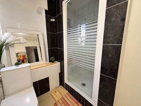 Location appartement T4 Nimes - Photo 3