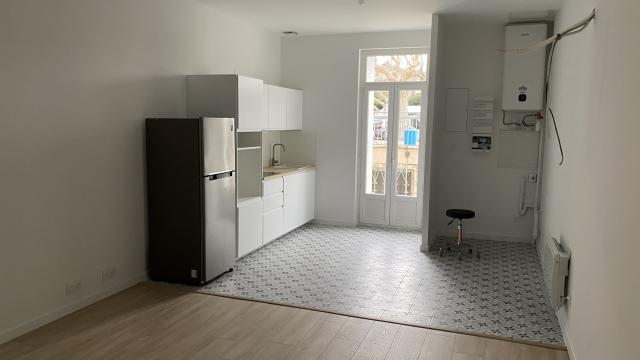 Location appartement T2 Sete - Photo 2