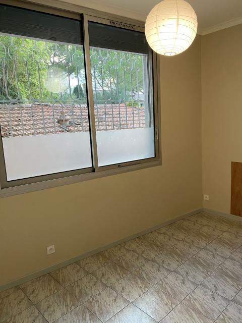 Location appartement T2 Nimes - Photo 5