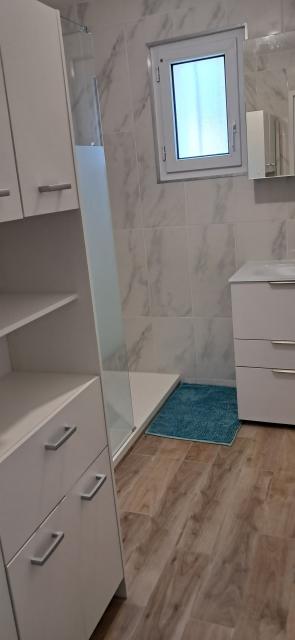 Location maison F4 Evron - Photo 4